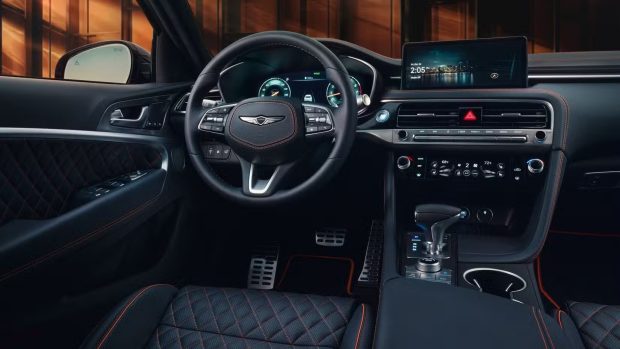 جنسیس G70 گرافیتی