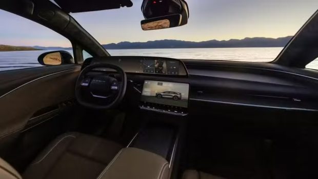 لوسید گراویتی تورینگ ۲۰۲۶