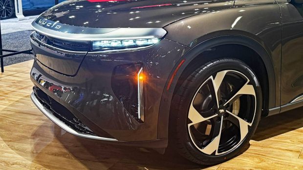 لوسید گراویتی تورینگ ۲۰۲۶