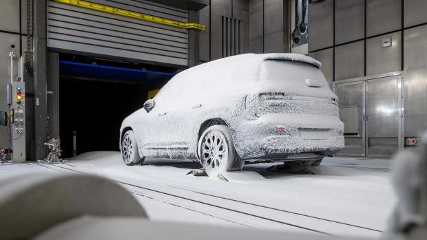 اولین تصاویر مرسدس GLB جدید