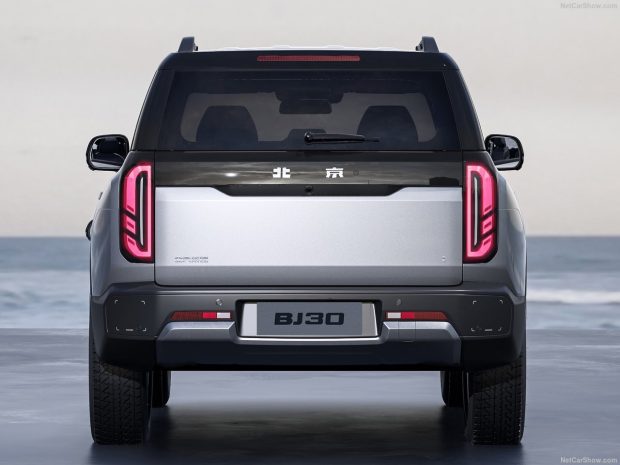 نمای عقب بایک BJ30e دیار خودرو