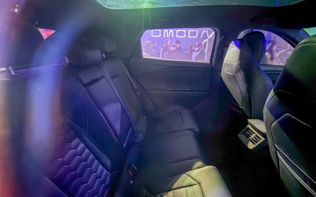 نمای کابین چری اومودا O4 اولترا