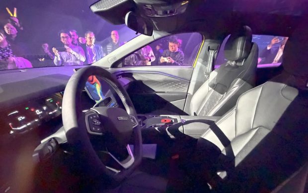 نمای کابین چری اومودا O4 اولترا