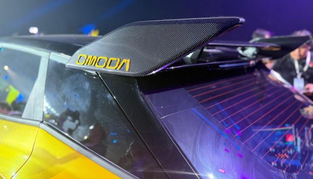 نمای عقب چری اومودا O4 اولترا