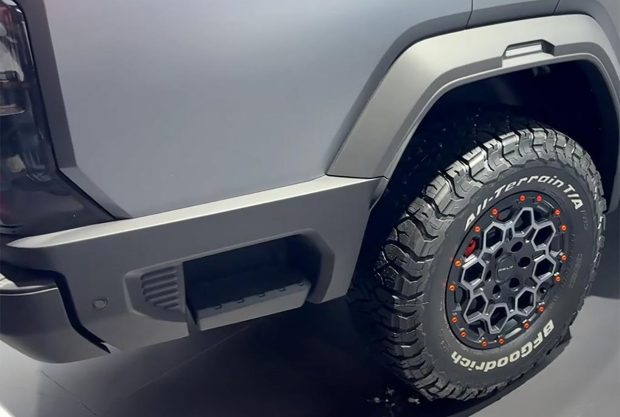 نمای عقب پیکاپ چری ریلای KP3X