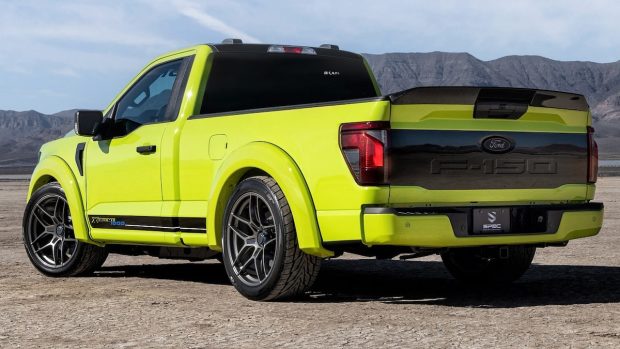 نمای عقب فورد F-150 تیونینگ SPEC Design