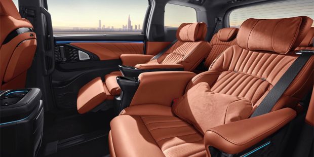 نمای کابین ون لوکس جی ای سی E9