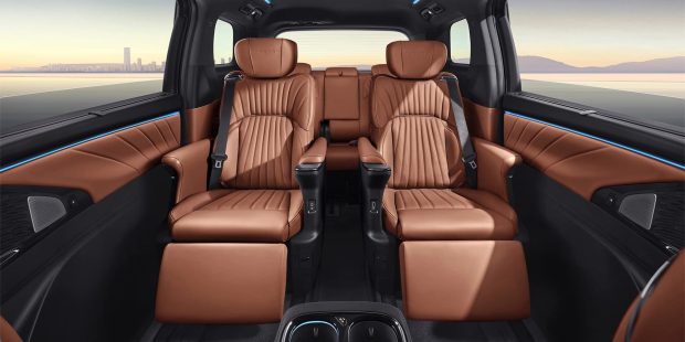 نمای کابین ون لوکس جی ای سی E9