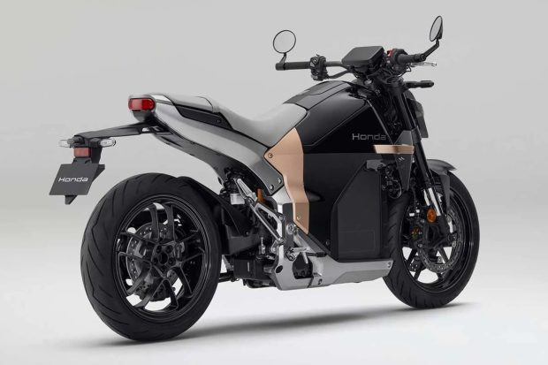 نمای جلو موتورسیکلت برقی هوندا WN7