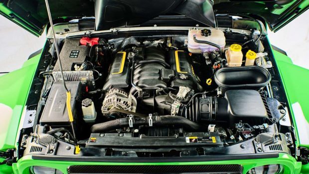 نمای پیشرانه جیپ رانگلر هلکت