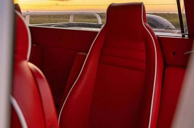 نمای کابین لامبورگینی LM002