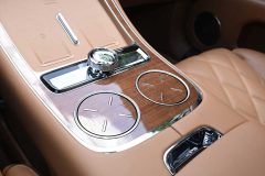 نمای کابین سدان مائکسترو S800