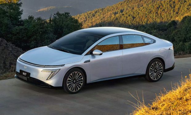 سدان نیسان N7 مکس