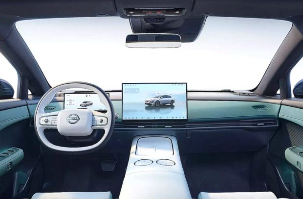 نمای داشبورد سدان نیسان N7 مکس