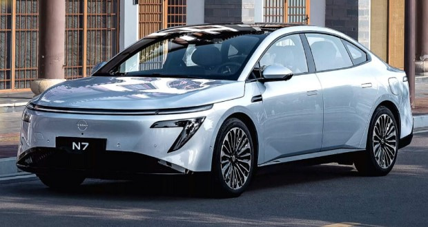 سدان نیسان N7 مکس