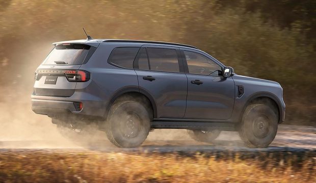 نمای عقب فورد اورست 2026