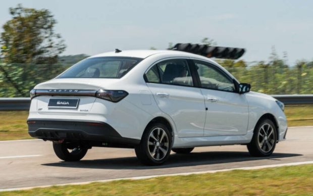 نمای عقب پروتون ساگا 2026