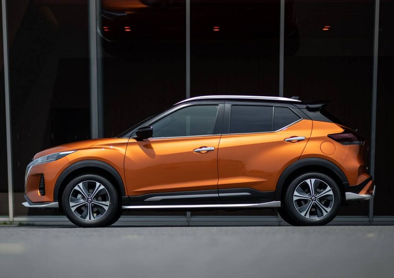 نیسان کیکس وارداتی