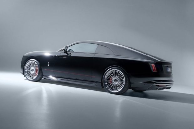 نمای عقب رولزرویس اسپکتر نوویتک