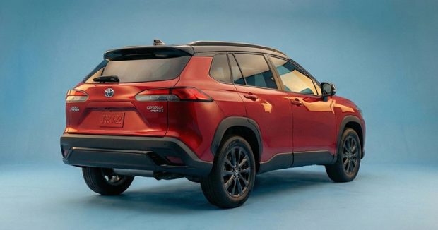 تویوتا کرولا کراس هیبریدی 2025