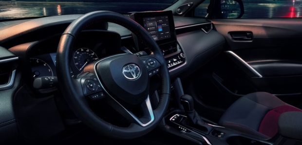 تویوتا کرولا کراس هیبریدی 2025