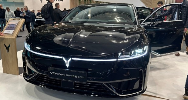 سدان وویا پشن