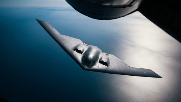 بمب افکن رادارگریز B2