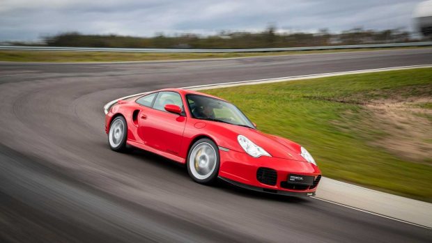 خودرو اسپرت قابل اعتماد