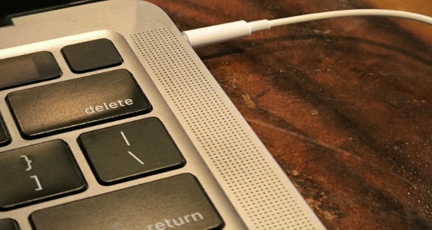 جک هدفون اپل