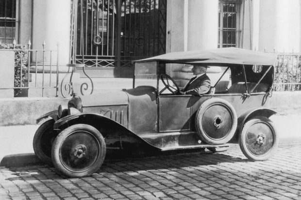 خودروهای پیشگام