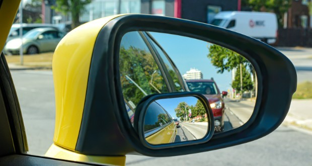 آینههای نقطه کور