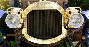 چراغ جلوی خودرو