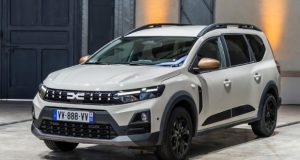 داچیا جاگر هیبریدی ۲۰۲۴