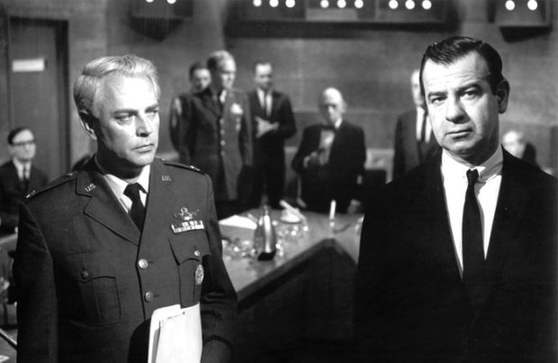 فیلم با موضوع جنگ هستهای