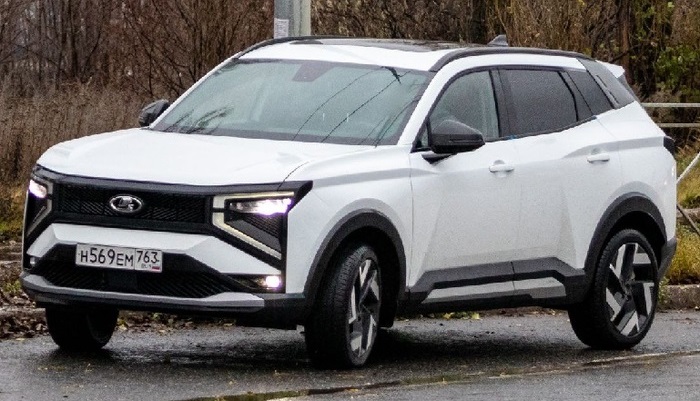 اولین تصاویر کراس اوور روسی لادا آزیموت