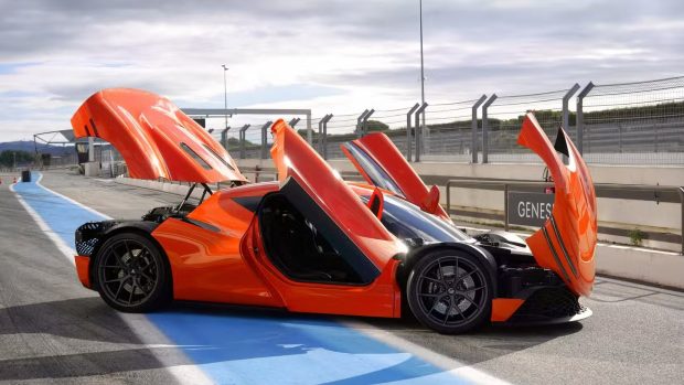 جنسیس ماگما GT