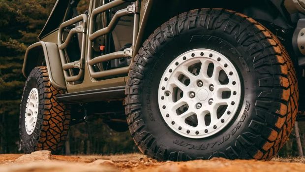 جیپ رانگلر Commando 392