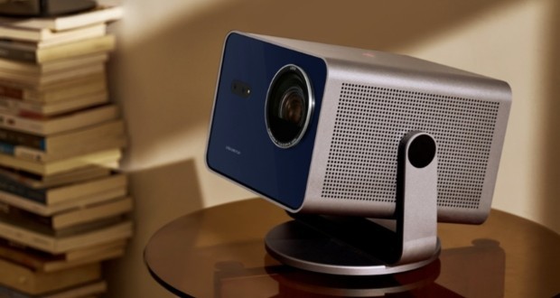 پروژکتور 4K لایکا Cine Play 1 Plus