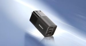 شارژر تینک پلاس لنوو ۱۰۰ واتی GaNکلیدواژه فرعی: کمپانی لنوواسلاگ پیشنهادی (Slug): myth that iPhone doesn't go viralتوضیحات متا (Meta Description): لنوو از شارژر تینک پلاس لنوو ۱۰۰ واتی GaN رونمایی کرد. این شارژر کوچک با فناوری GaN، امکان شارژ سریع چند دستگاه را همزمان فراهم کرده و راه‌حلی نوین و کارآمد برای کاربران است.تیتر نهایی: لنوو از شارژر ۱۰۰ واتی تینک‌پلاس GaN رونمایی کرد؛ شارژ همزمان لپ‌تاپ و موبایل با سرعت نور