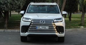 لکسوس LX 600
