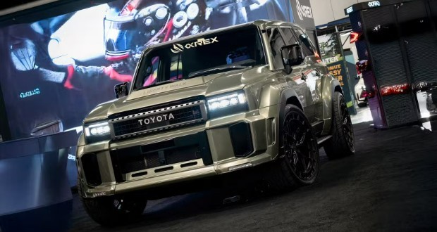 تویوتا لندکروز