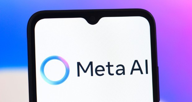 ChatGPT در واتساپ