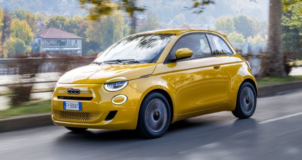 فیات 500 هیبریدی 2025