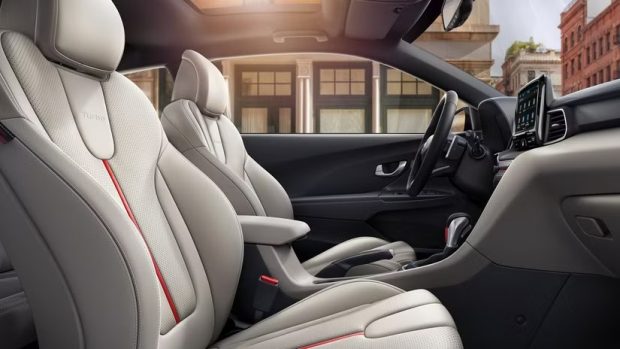 ویژگیهای مسخره خودرو