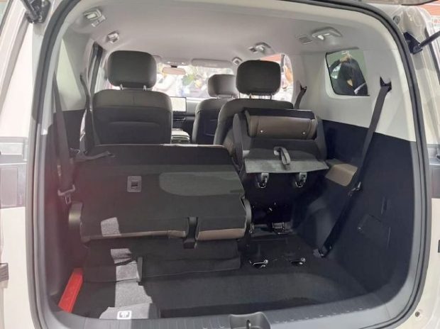 مینی ون وولینگ ژینگگوانگ ۷۳۰