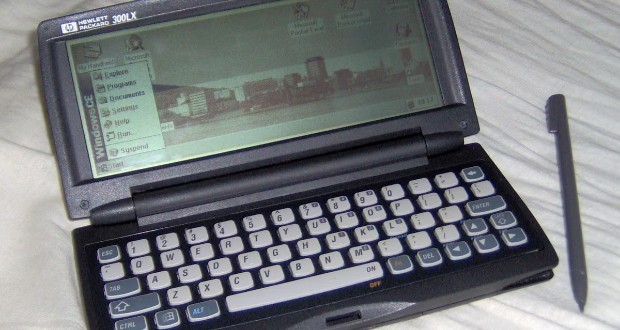 کامپیوتر دستی قدیمی