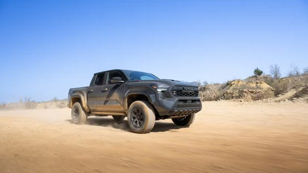 پیکاپ با گیربکس دستی