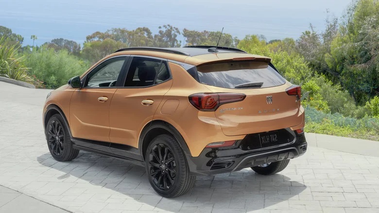 بهترین شاسی بلندهای زیر 30 هزار دلار - بیوک انکور