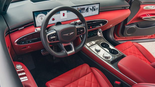 لکسوس RX یا جنسیس GV70