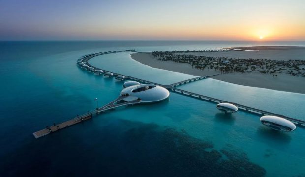 گویهای فولادی شناور هتل سبارا عربستان